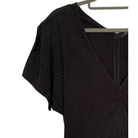 Madewell Puff-Sleeve Top in Floral Jacquard in black size 10 - Picture 4 of 15